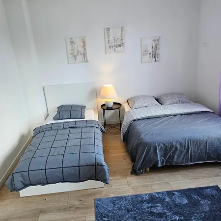 Magnifique Triple3 Apartament