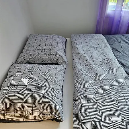 Magnifique Triple3 Apartament