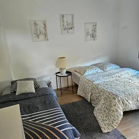 Magnifique Triple3 Apartament *